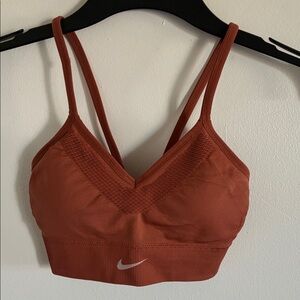 Nike Women's Seamless Light Impact Sports Bra Color Apricot Size X-Small